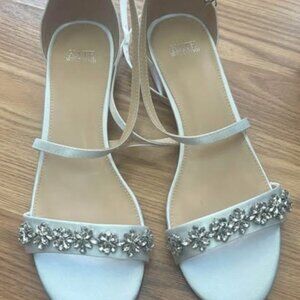 KATE WHITECOMB Embellished Rhinestone Wedding Flats Ivory